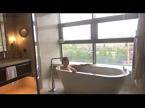 ❤️ Enorme babe die hartstochtelijk haar poesje aftrekt in de badkamer ❌ Porno vk at us ❌