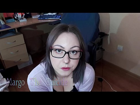 ❤️ Sexy meisje met bril zuigt Dildo diep op camera ❌ Porno vk at us ❌